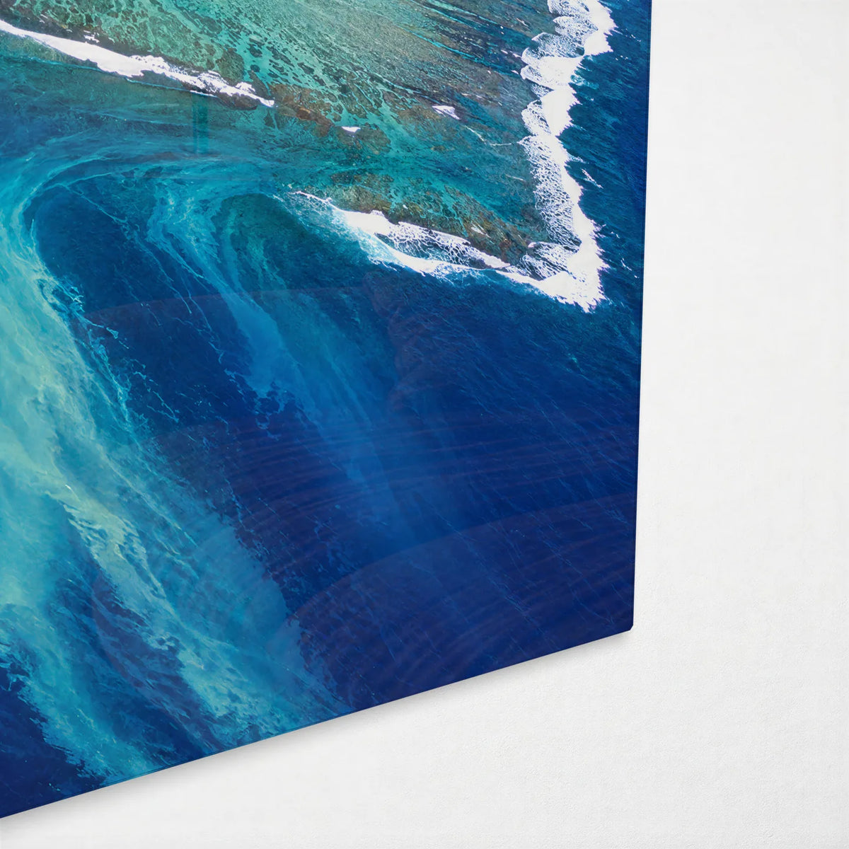 Underwater Waterfall Mauritius — corner detail of glass wall art