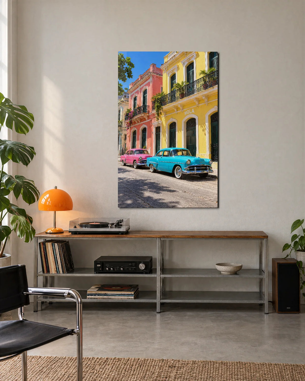 Havana Classic Cars — shown in a living space