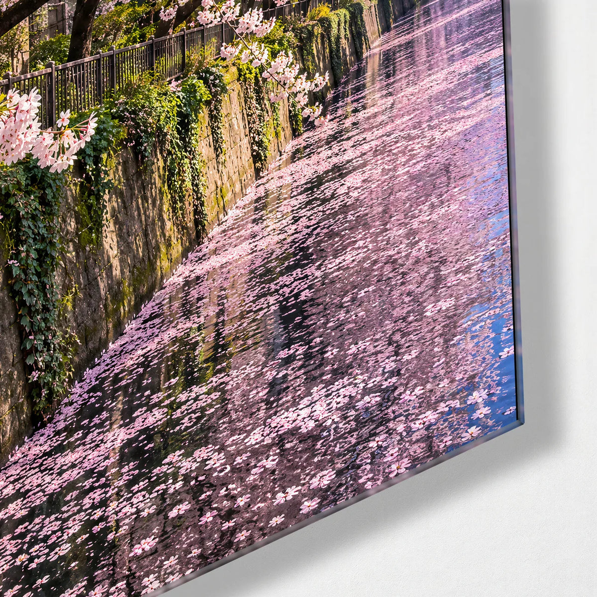Meguro Blossom River Duo — corner detail of one glass panel