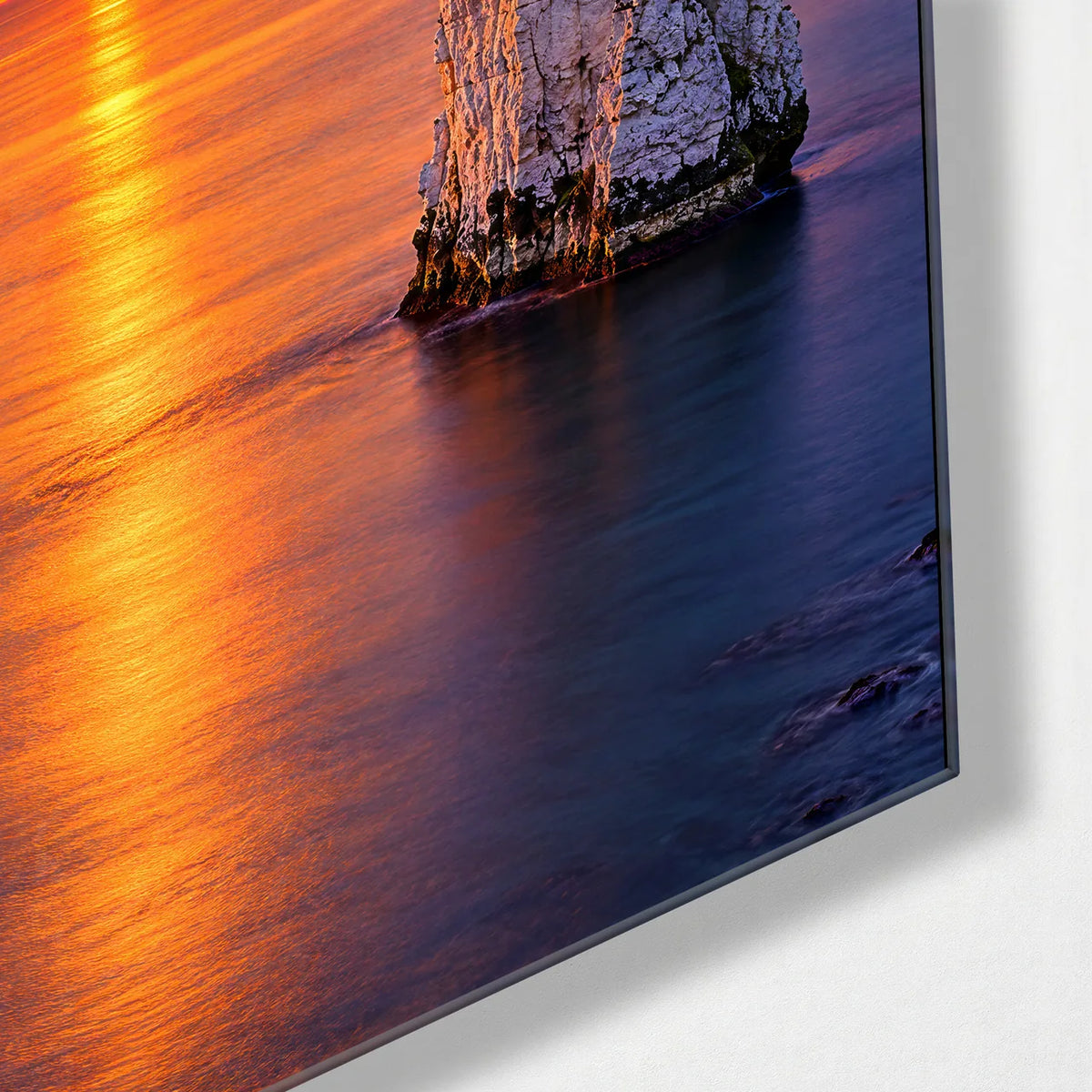 Sun and Moon Coast Duo — corner detail of one glass panel