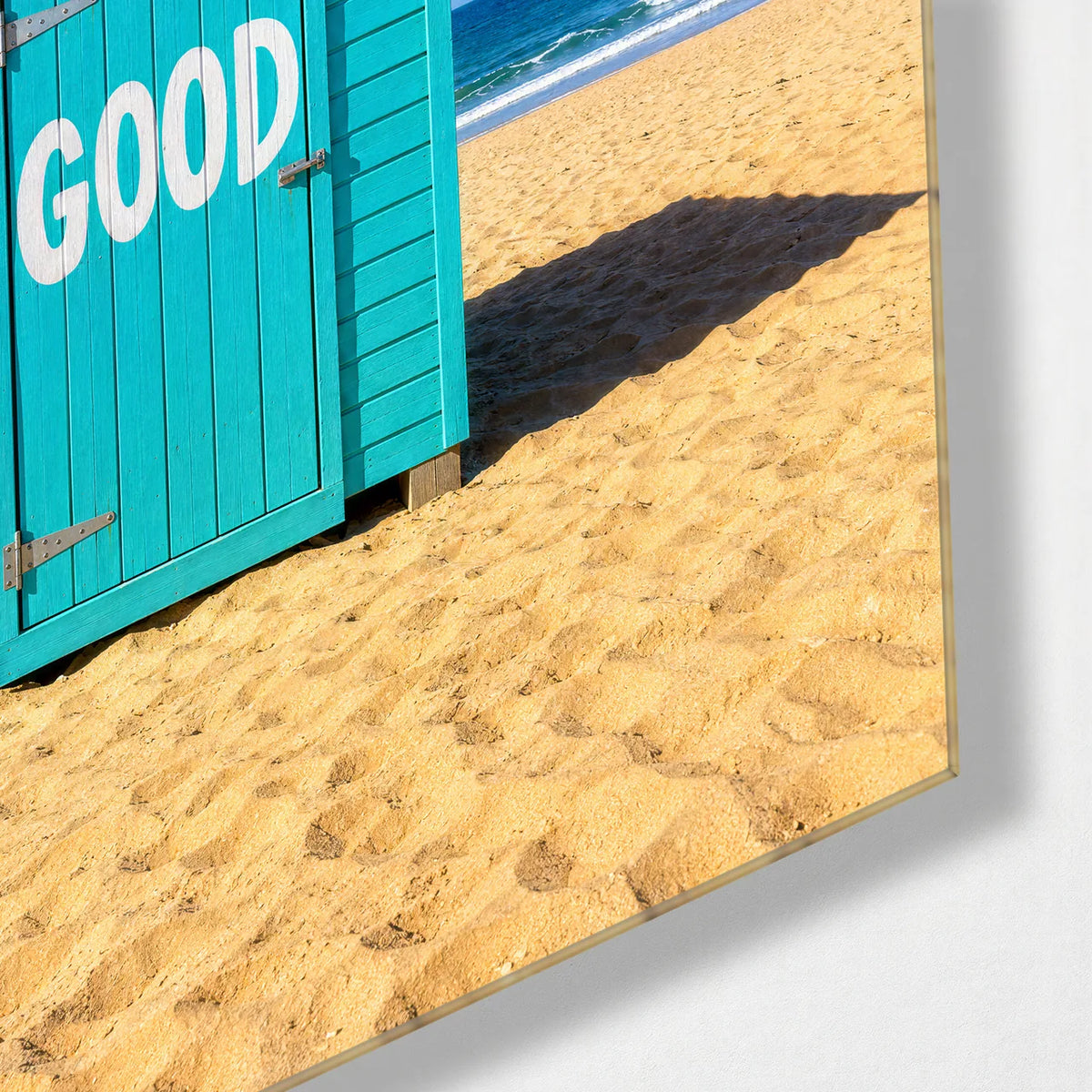 Good Vibes Only Trio — corner detail of one glass panel